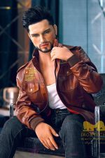 Erkek Realistik Manken Lion